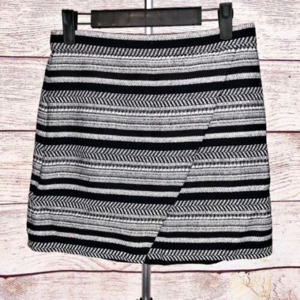 J.Crew - black & white stripes - tweed - like - faux wrap - mini - size 8